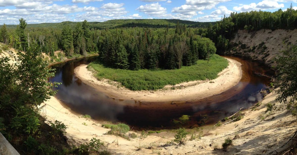  ￼Arrowhead Provincial Park