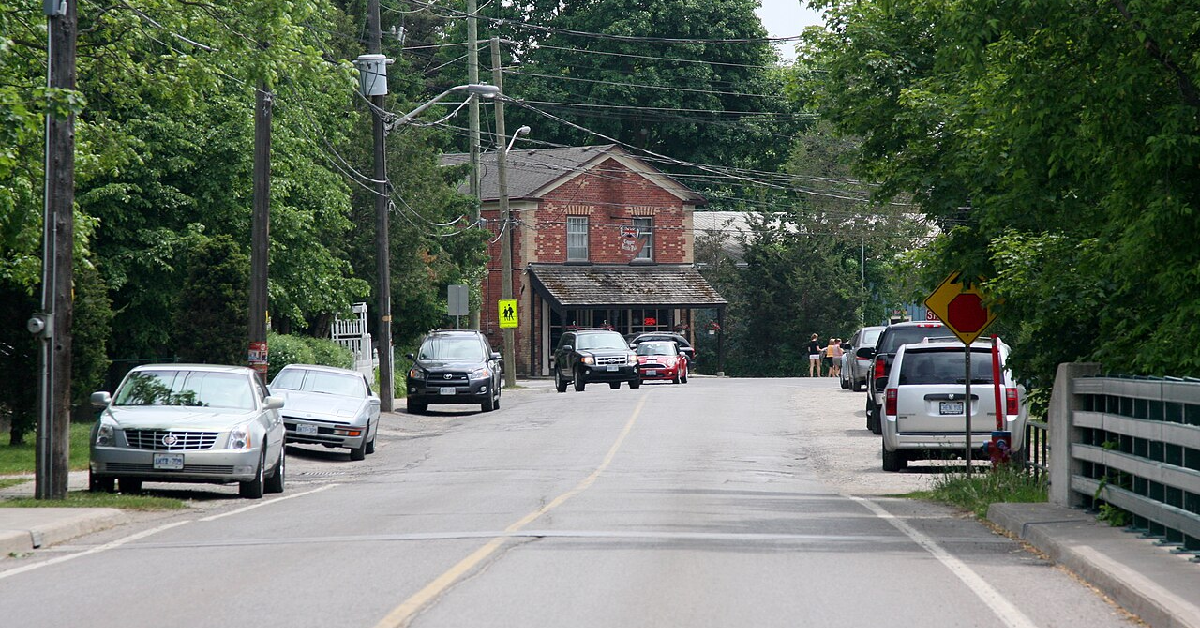 Street view of Glen Williams Ontario - Frank Leo