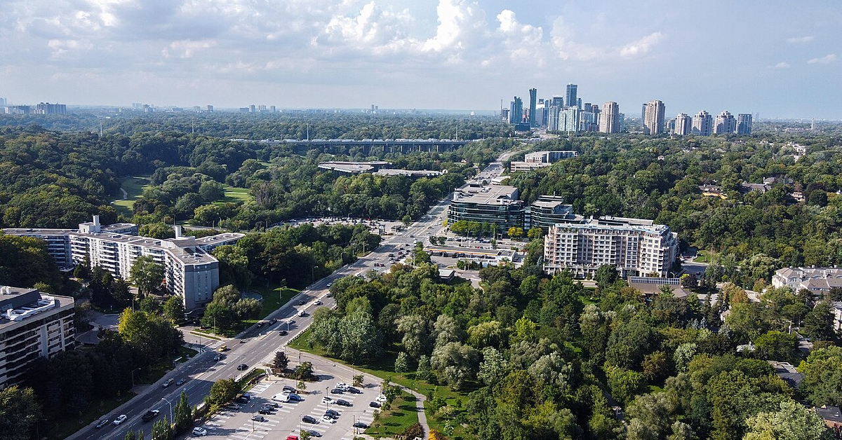 Aerial view of York Mills - Frank Leo & Associates