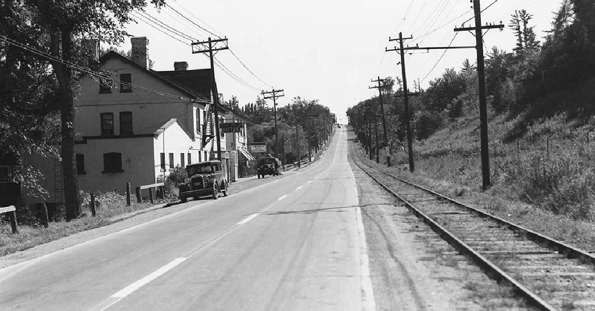 York Mills History - Old street view of York Mills