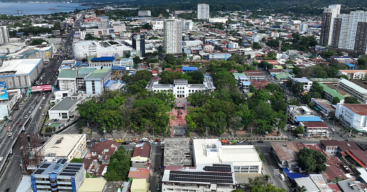 Aerial view of real estate in Oro Mediate